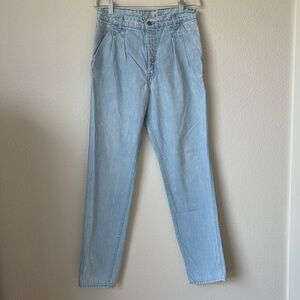 Levi's Light Wash High-Rise Pleated Jeans